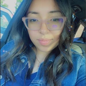 Meet your Posher, Karla